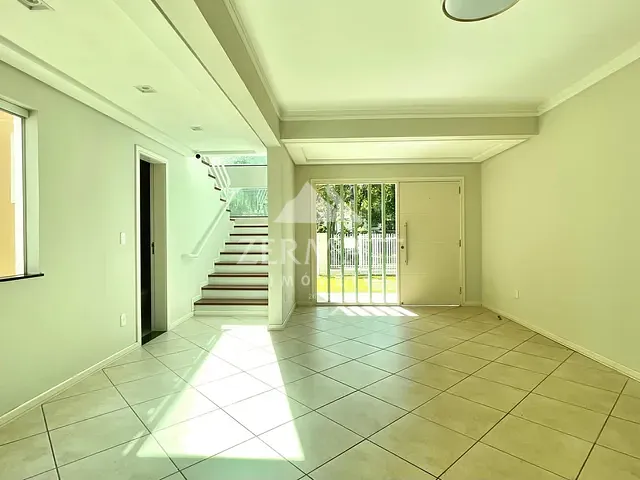 Casa 3 quartos e 5 banheiros, à venda, no bairro Vorstadt em Blumenau