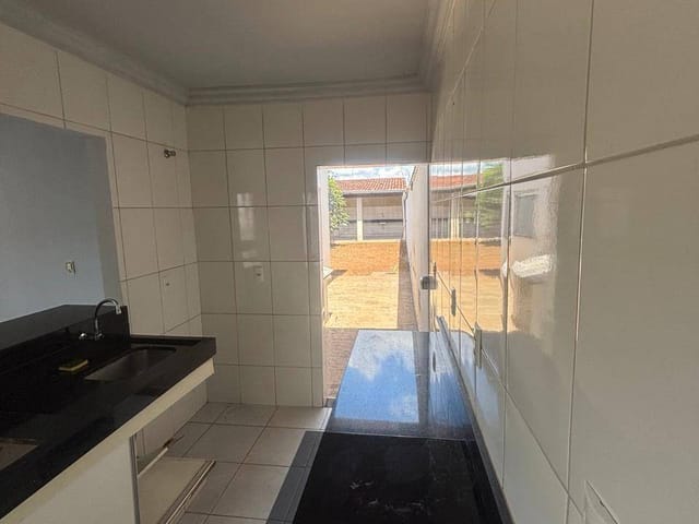 Casa com 378m² 4 quartos e 3 banheiros, à venda, no bairro Garavelo Residencial Park em Aparecida de Goiânia