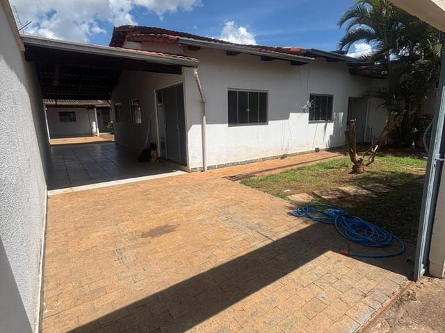 Casa com 378m² 4 quartos e 3 banheiros, à venda, no bairro Garavelo Residencial Park em Aparecida de Goiânia