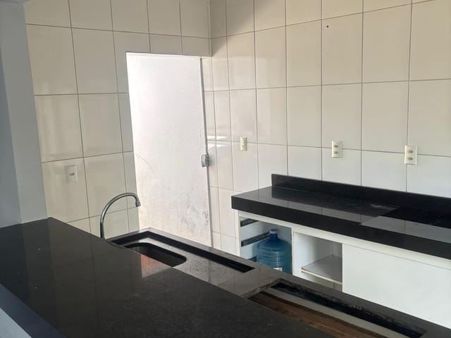 Casa com 378m² 4 quartos e 3 banheiros, à venda, no bairro Garavelo Residencial Park em Aparecida de Goiânia