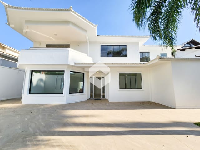 Casa com 1000m² 5 quartos e 7 banheiros, à venda, no bairro Barra da Tijuca em Rio de Janeiro