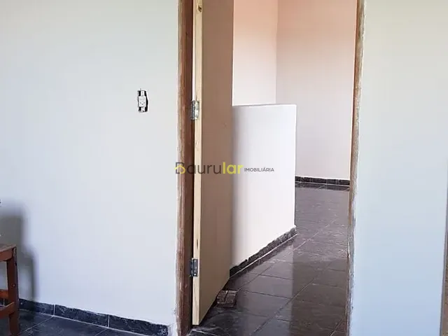 Casa 2 quartos e 2 banheiros, à venda, no bairro Parque Santa Edwiges em Bauru