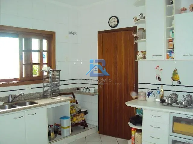 Casa com 1200m² 3 quartos e 4 banheiros, à venda, no bairro Parque da Fazenda em Itatiba
