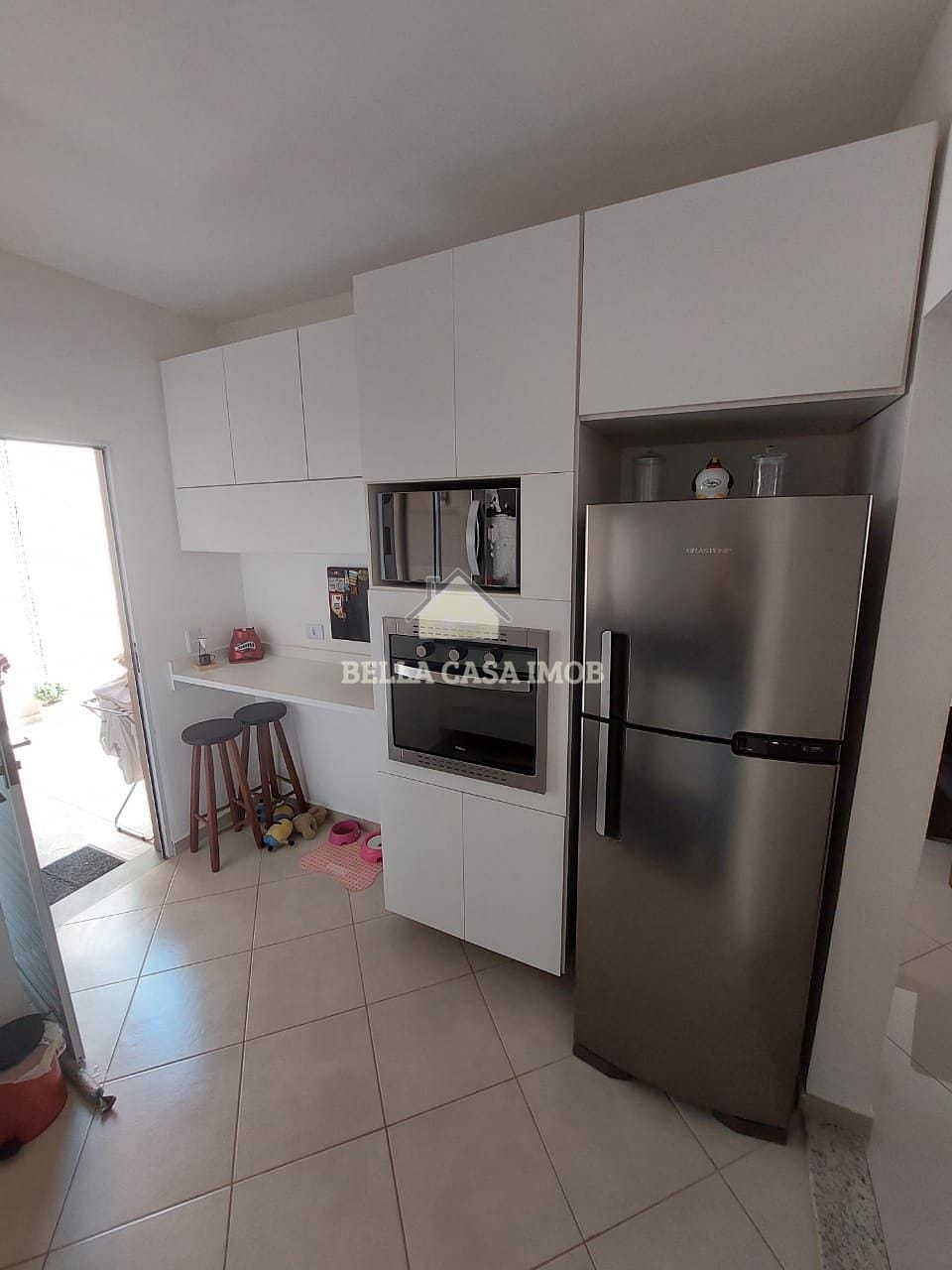 Casa à venda com 2 quartos, 58m² - Foto 11