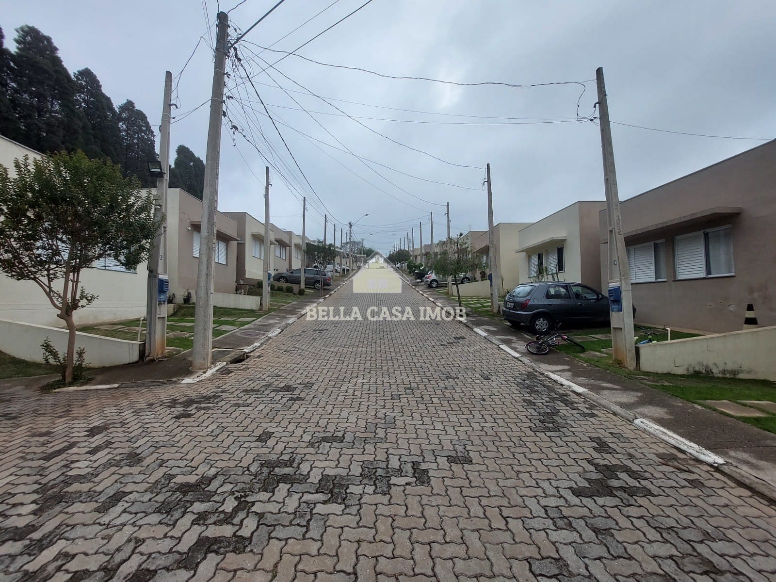 Casa à venda com 2 quartos, 58m² - Foto 1