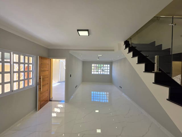 Casa com 120m² 3 quartos e 3 banheiros, à venda, no bairro Vila Caputera em Mogi das Cruzes