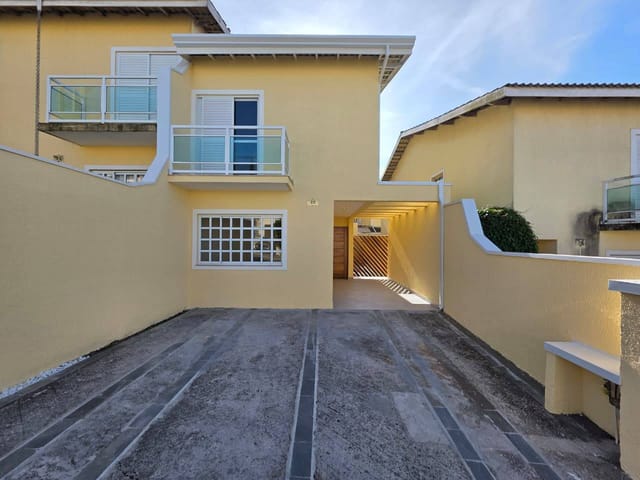 Casa com 120m² 3 quartos e 3 banheiros, à venda, no bairro Vila Caputera em Mogi das Cruzes