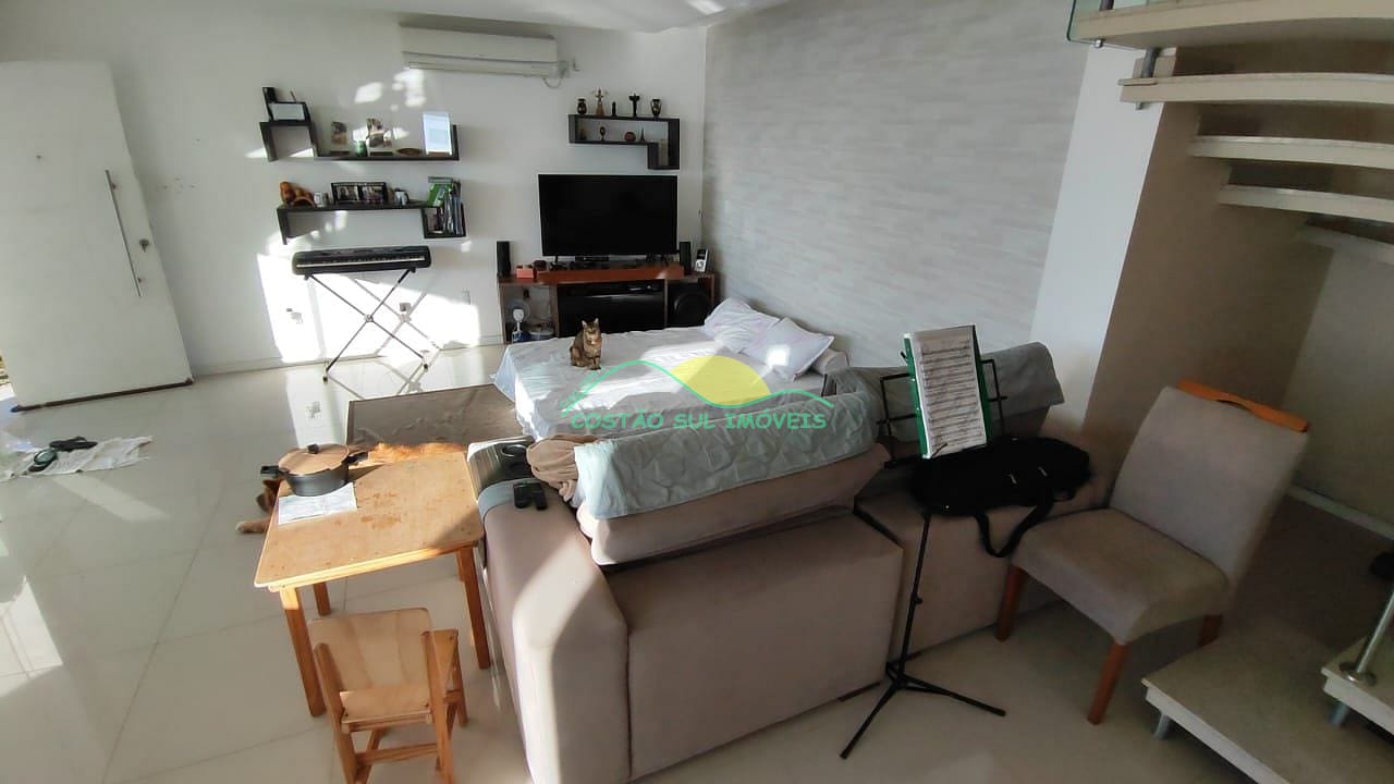 Casa à venda com 3 quartos, 350m² - Foto 32