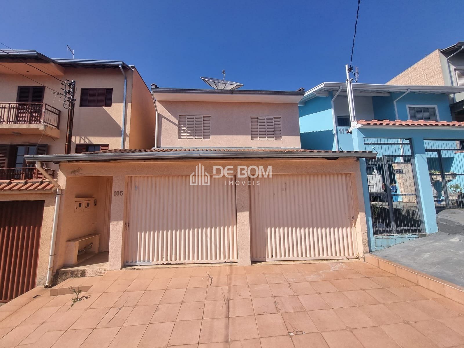 Casa à venda com 2 quartos, 160m² - Foto 1