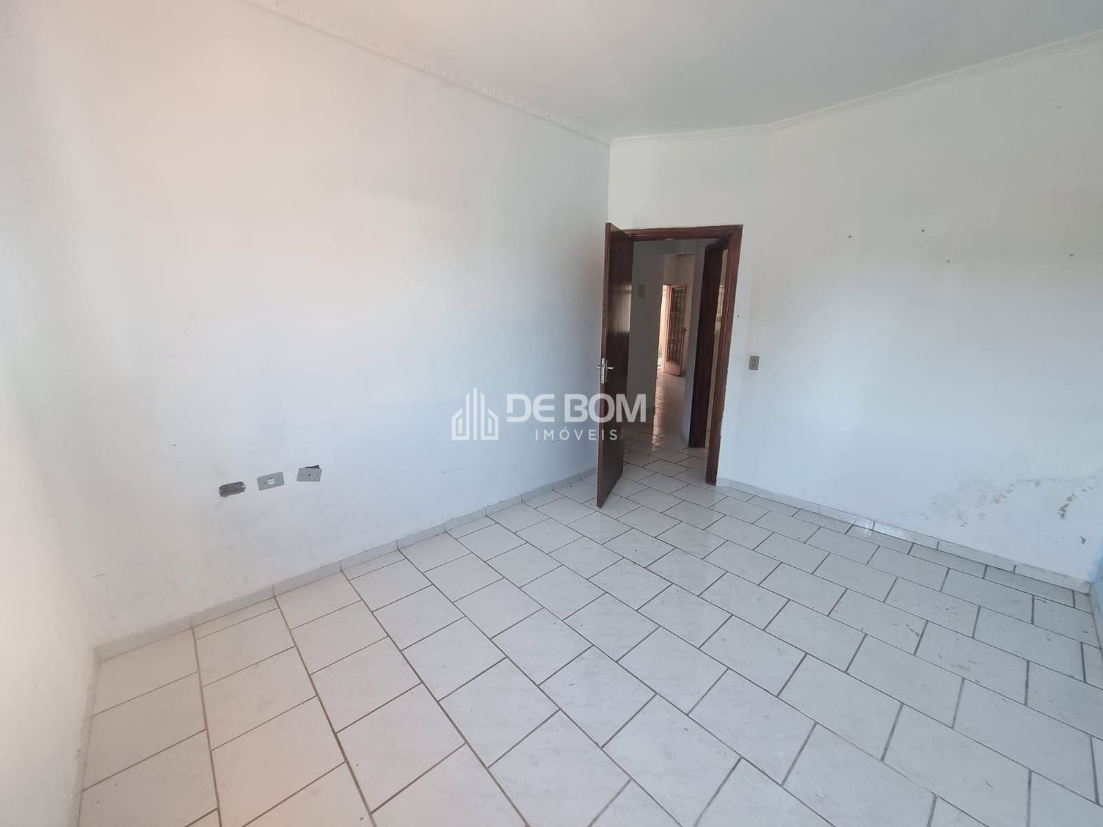 Casa à venda com 2 quartos, 160m² - Foto 6