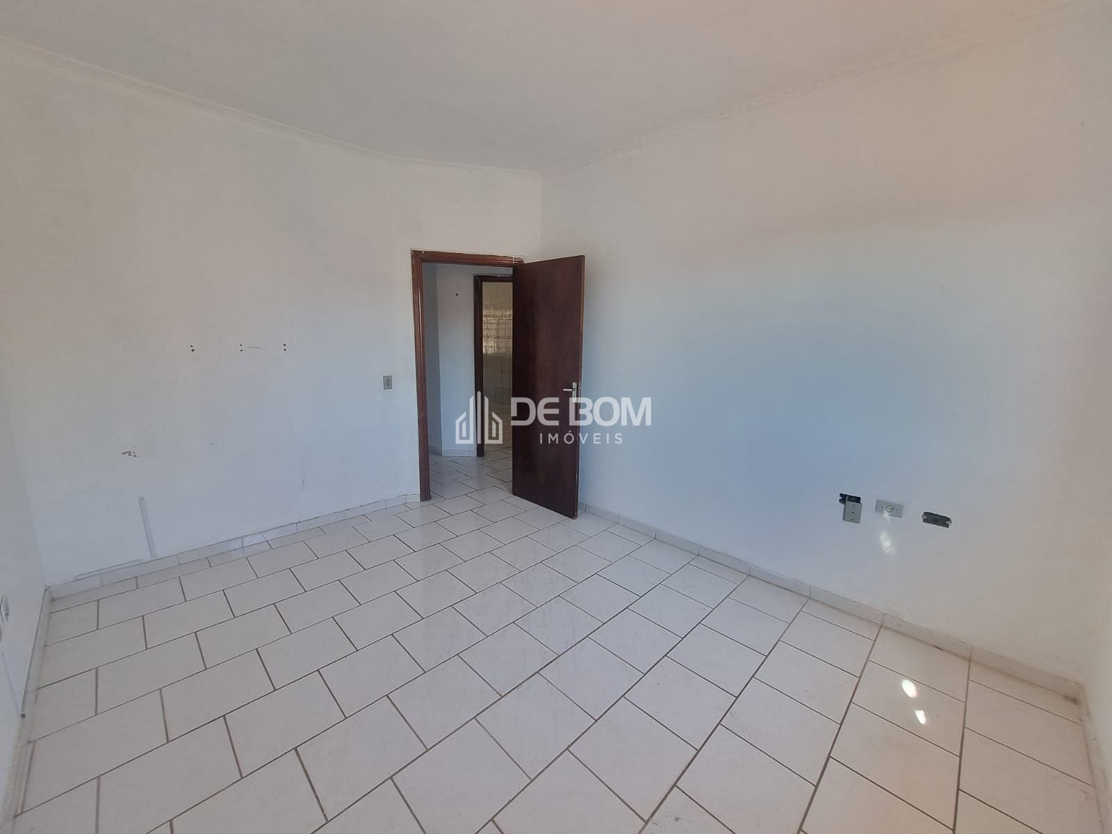 Casa à venda com 2 quartos, 160m² - Foto 7