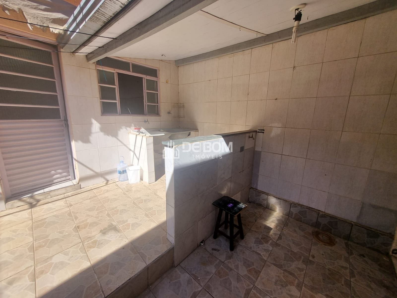 Casa à venda com 2 quartos, 160m² - Foto 15