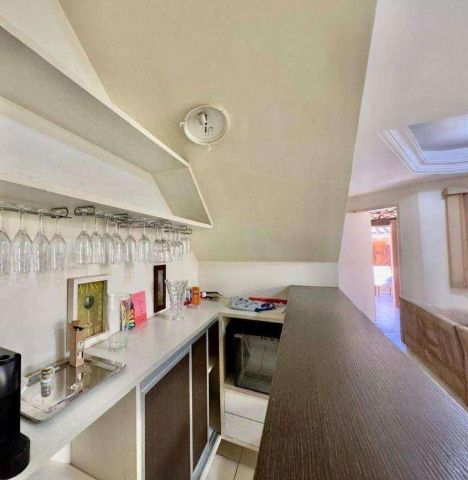 Casa com 260m² 3 quartos e 4 banheiros, à venda, no bairro Itaipu em Niterói
