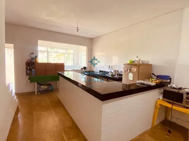 Casa 3 quartos e 1 banheiro, à venda, no bairro Jardim Vitória em Belo Horizonte