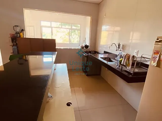 Casa 3 quartos e 1 banheiro, à venda, no bairro Jardim Vitória em Belo Horizonte