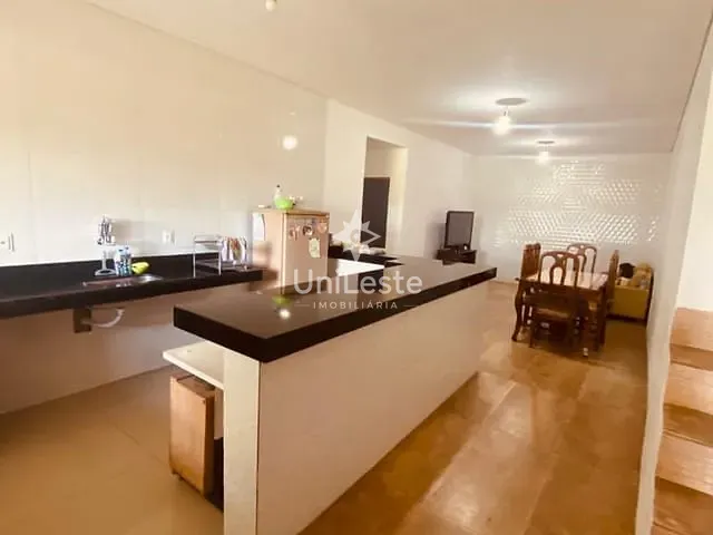 Casa 3 quartos e 1 banheiro, à venda, no bairro Jardim Vitória em Belo Horizonte