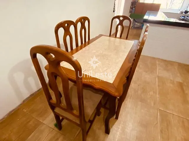 Casa 3 quartos e 1 banheiro, à venda, no bairro Jardim Vitória em Belo Horizonte
