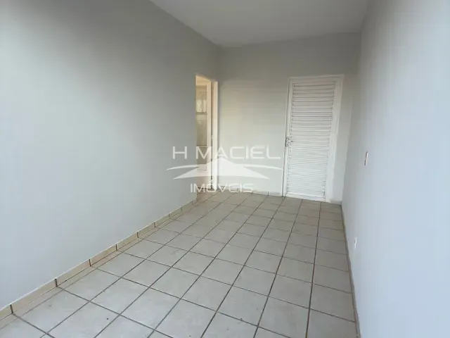 Casa com 150m² 3 quartos e 2 banheiros, para alugar, no bairro Vila Boa Vista em Campinas
