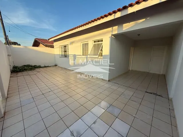 Casa com 150m² 3 quartos e 2 banheiros, para alugar, no bairro Vila Boa Vista em Campinas