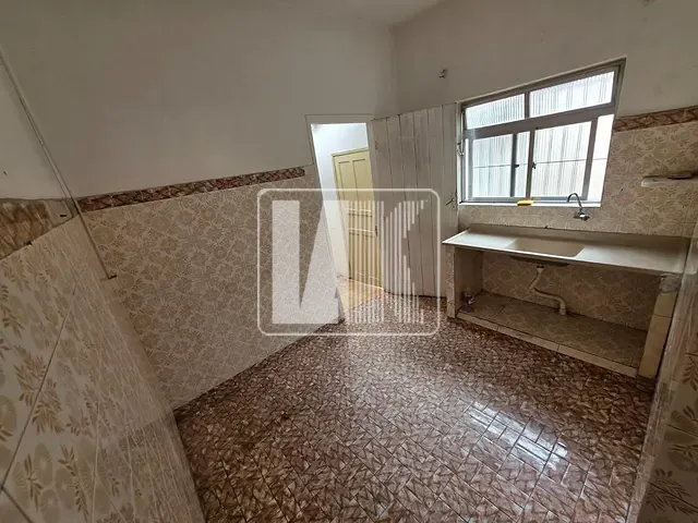 Casa com 40m² 1 quarto e 1 banheiro, para alugar, no bairro Vila Sacadura Cabral em Santo André