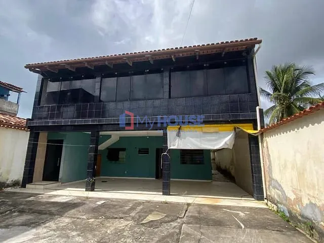 Casa 6 quartos e 2 banheiros, à venda, no bairro Olivença em Ilhéus