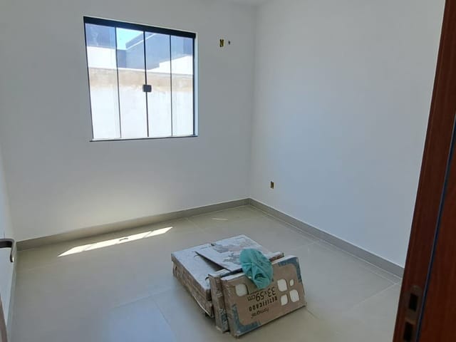 Casa 3 quartos e 1 banheiro, à venda, no bairro Verdes Mares em Rio das Ostras