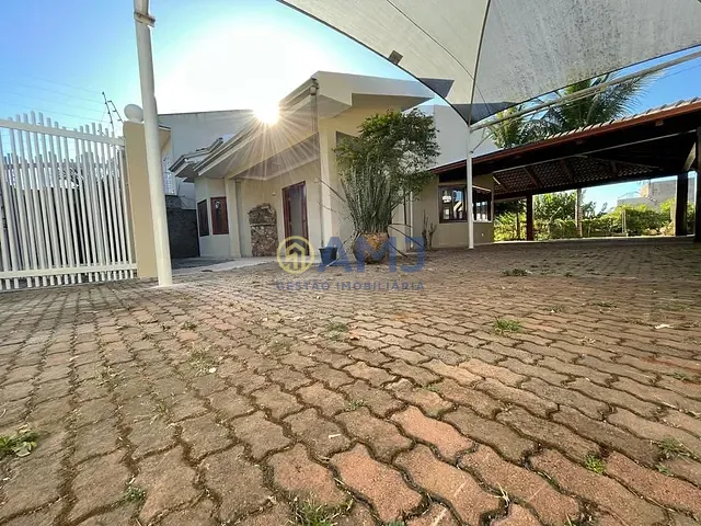 Casa com 552m² 2 quartos e 2 banheiros, à venda, no bairro Setor Jaó em Goiânia