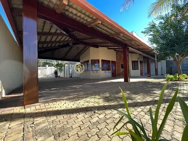 Casa com 552m² 2 quartos e 2 banheiros, à venda, no bairro Setor Jaó em Goiânia