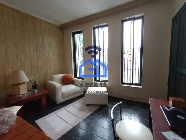 Casa com 243m² 3 quartos e 3 banheiros, à venda, no bairro Jardim Primavera em Caraguatatuba