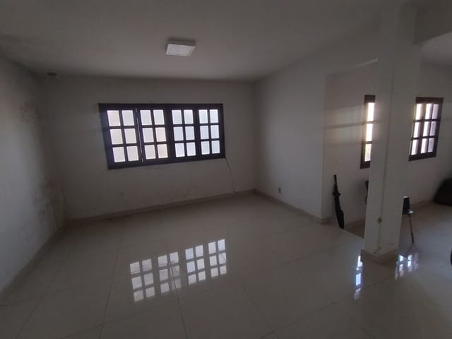 Sobrado com 435m² 6 quartos e 5 banheiros, à venda, no bairro Jardim América em Goiânia