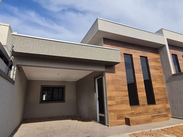 Casa com 270m² 3 quartos e 2 banheiros, à venda, no bairro Jardim Carvalho em Ponta Grossa