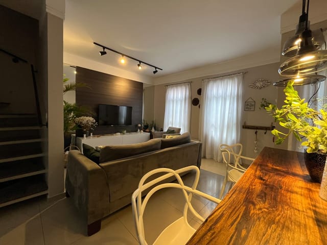 Casa 3 quartos e 3 banheiros, à venda, no bairro Mogi Moderno em Mogi das Cruzes