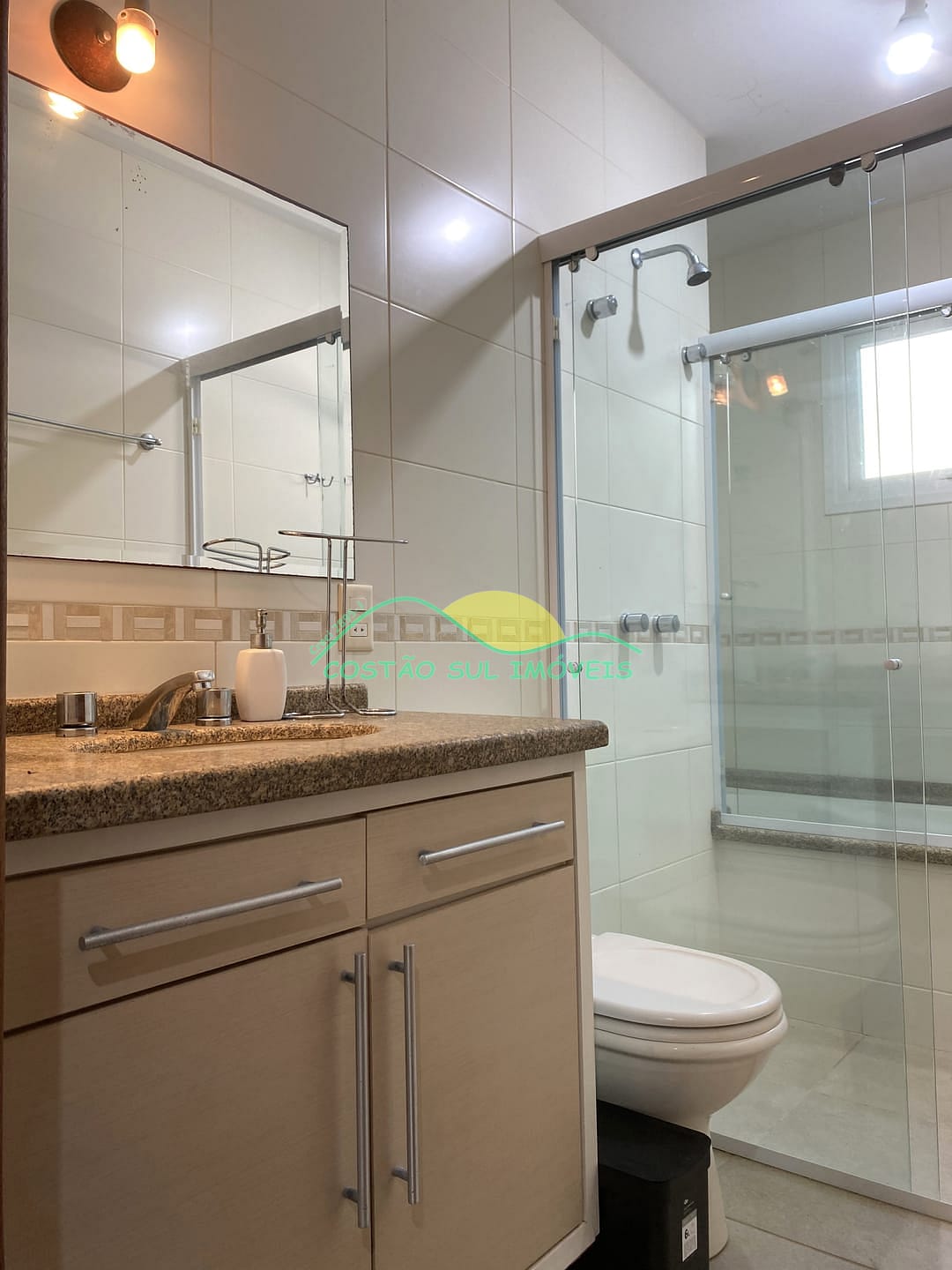 Casa à venda com 4 quartos, 250m² - Foto 59