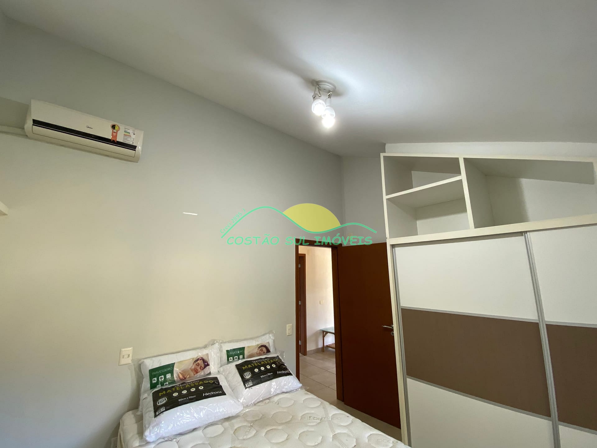 Casa à venda com 4 quartos, 250m² - Foto 36