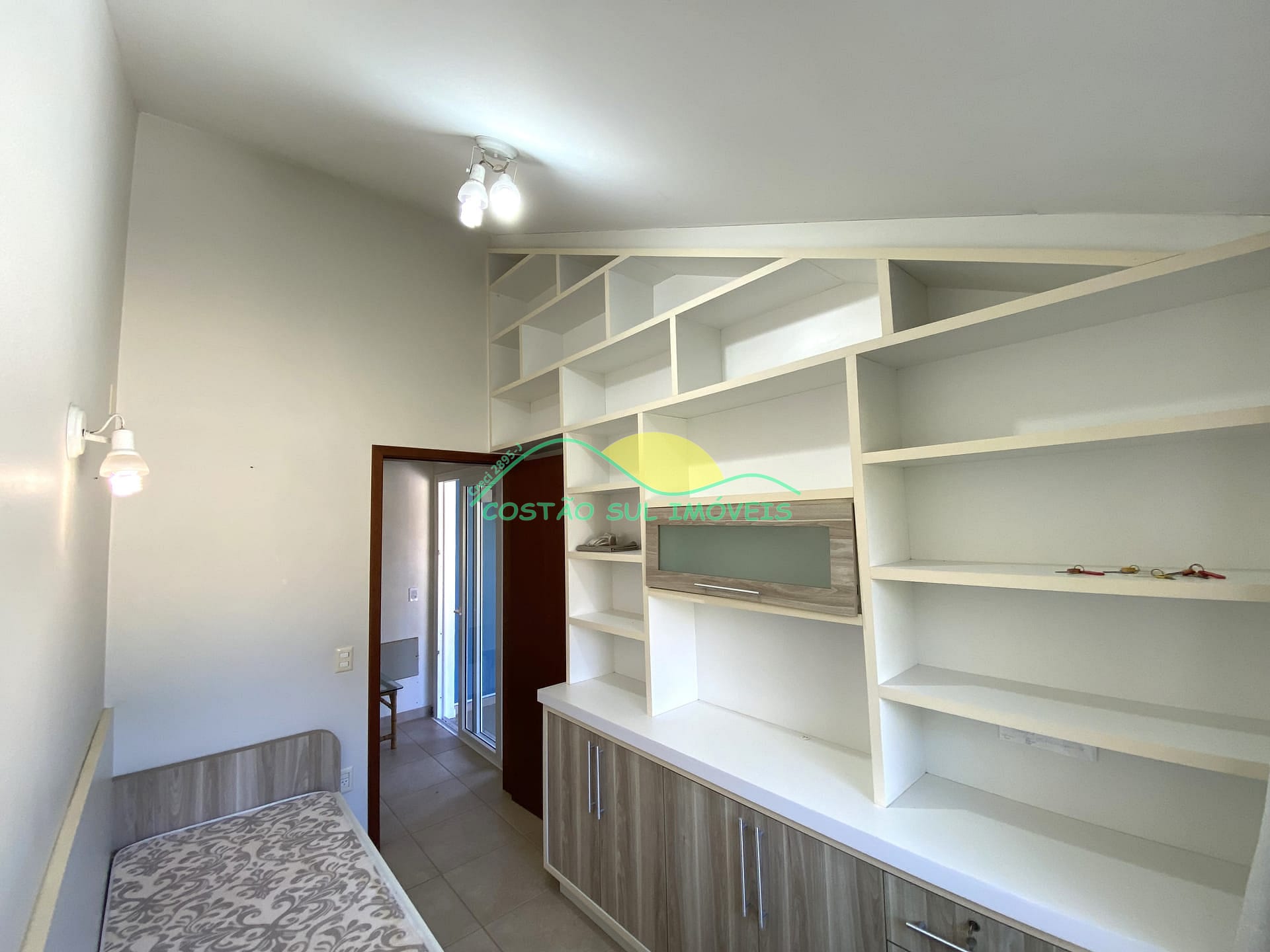 Casa à venda com 4 quartos, 250m² - Foto 40