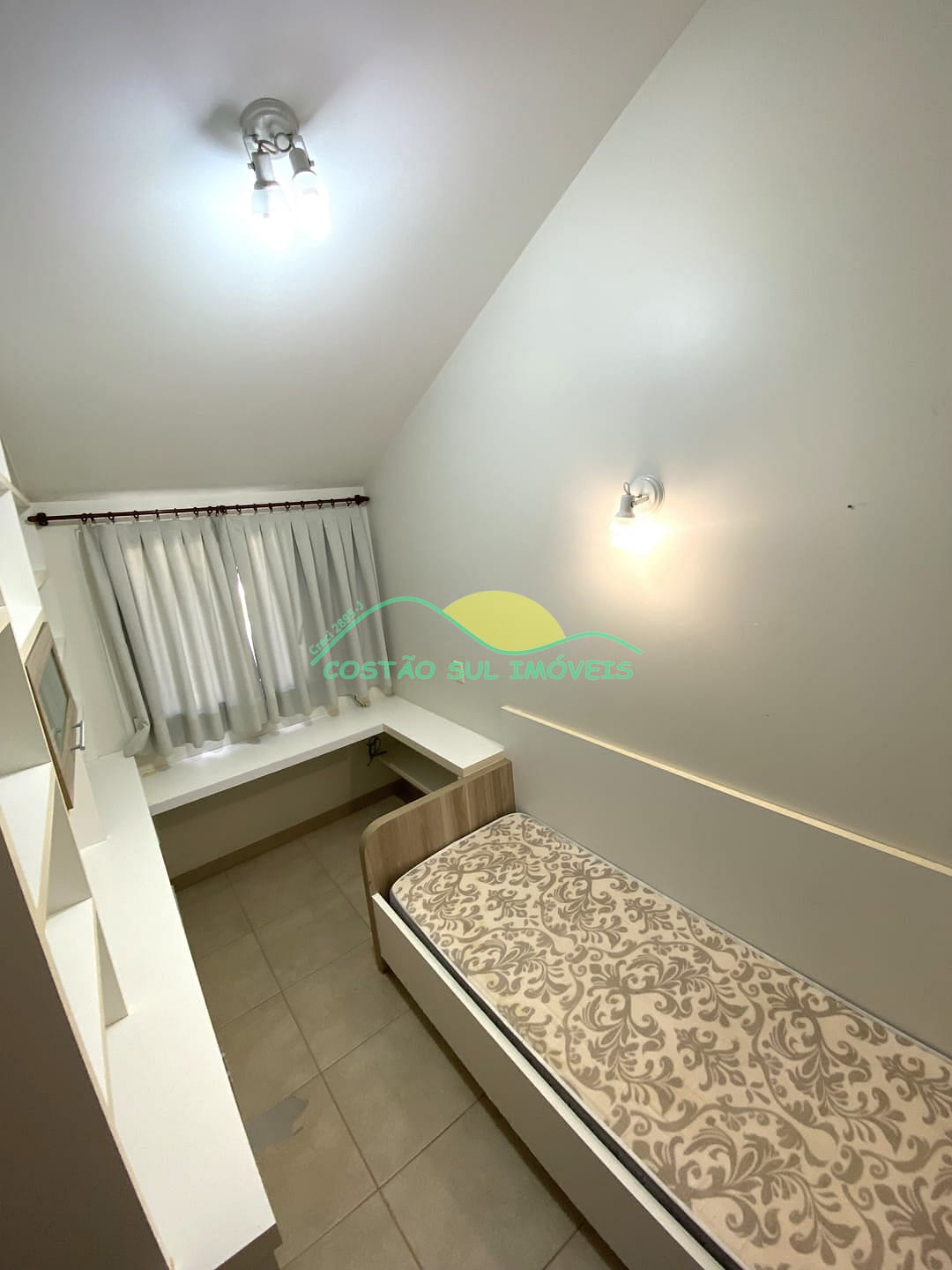 Casa à venda com 4 quartos, 250m² - Foto 41
