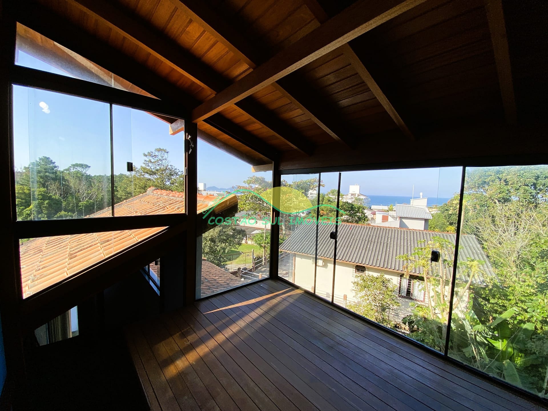 Casa à venda com 4 quartos, 250m² - Foto 12