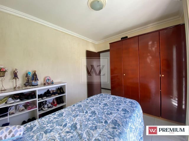 Casa com 418m² 4 quartos e 4 banheiros, à venda, no bairro Uvaranas em Ponta Grossa