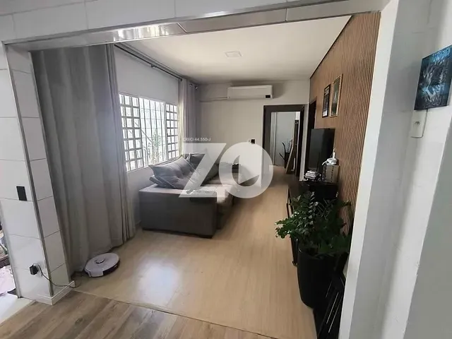 Casa 2 quartos e 2 banheiros, à venda, no bairro Parque São Geraldo em Bauru