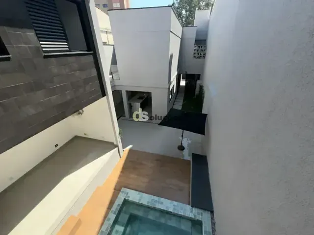 Casa 7 quartos e 3 banheiros, à venda, no bairro Campo Belo em São Paulo