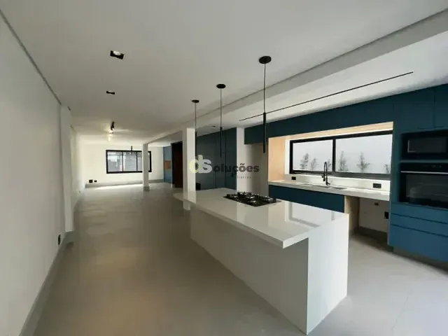 Casa 7 quartos e 3 banheiros, à venda, no bairro Campo Belo em São Paulo