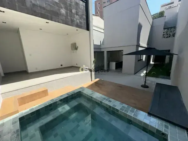 Casa 7 quartos e 3 banheiros, à venda, no bairro Campo Belo em São Paulo