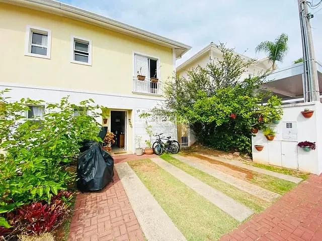 Casa com 120m² 3 quartos e 2 banheiros, à venda, no bairro Chácara Quiriri em Carapicuíba