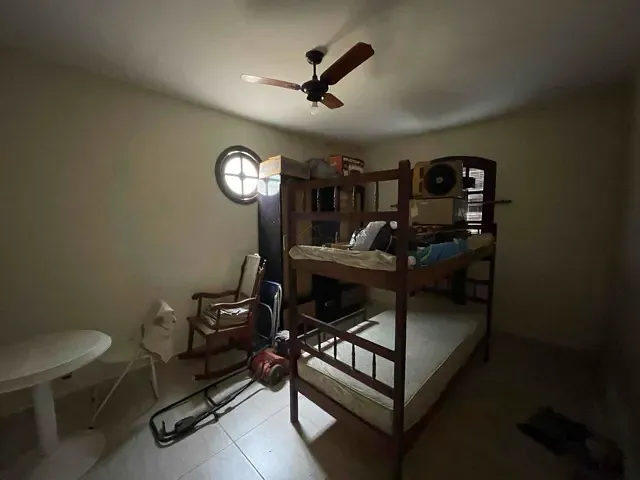 Casa com 480m² 2 quartos e 1 banheiro, à venda, no bairro Jardim Atlântico Central (Itaipuaçu) em Maricá