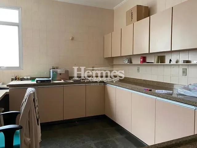 Casa com 449m², à venda ou para alugar, no bairro Cambuí em Campinas