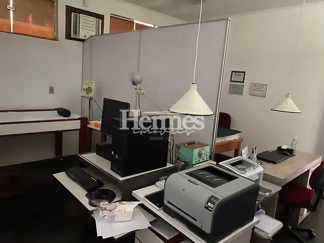 Casa com 449m², à venda ou para alugar, no bairro Cambuí em Campinas