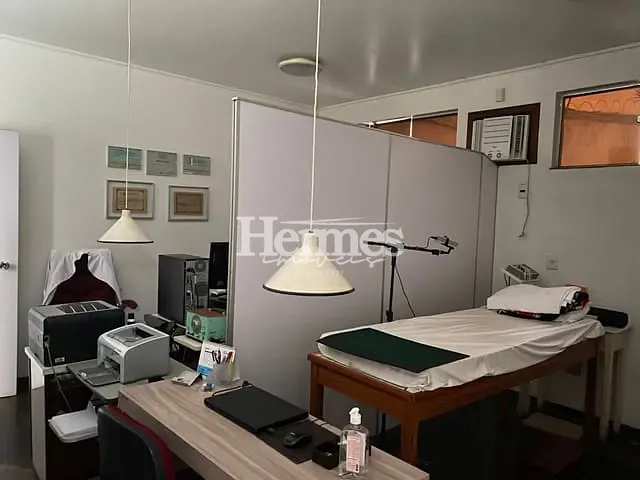 Casa com 449m², à venda ou para alugar, no bairro Cambuí em Campinas