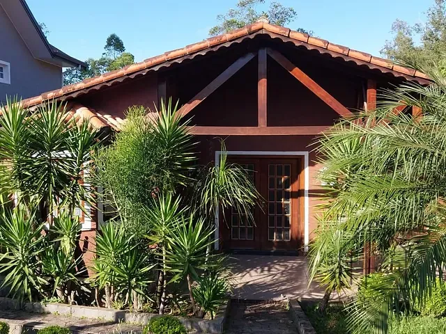 Casa com 600m² 3 quartos e 2 banheiros, à venda, no bairro Jardim do Golf I em Jandira