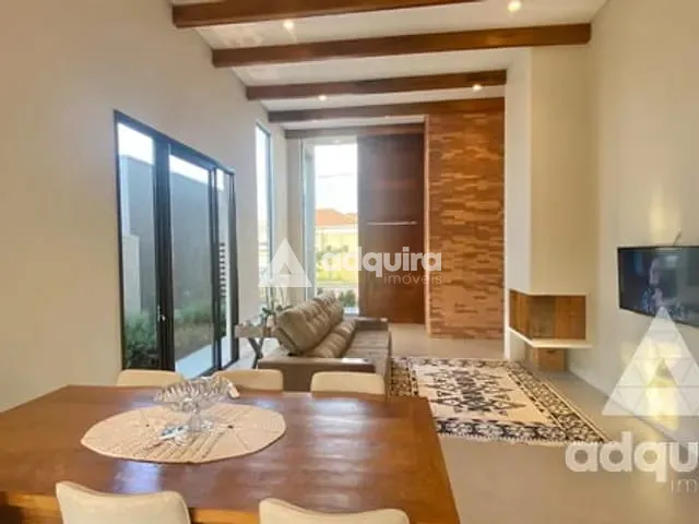 Casa com 300m² 3 quartos e 3 banheiros, à venda, no bairro Jardim Carvalho em Ponta Grossa