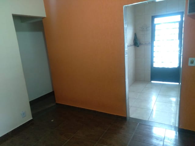 Casa com 180m² 3 quartos e 1 banheiro, à venda, no bairro Conjunto Habitacional Parque da Floresta em Campinas